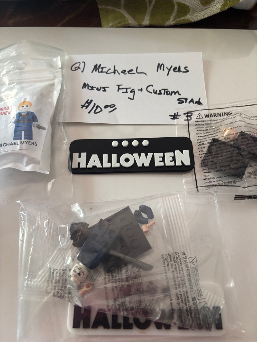 Michael Myers Halloween Mini-Figure Set — Black